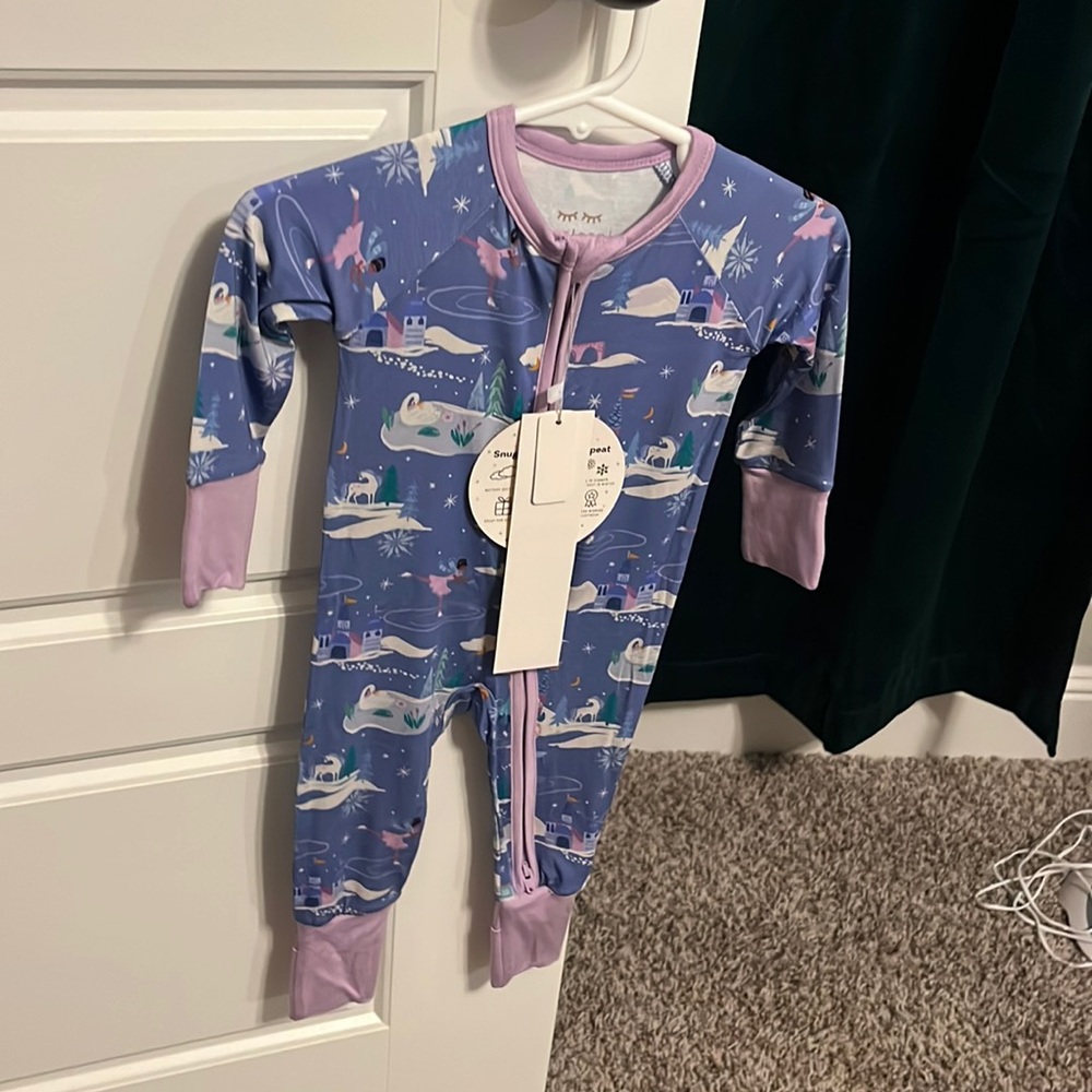 NWT Little Sleepies 0-3m Zippy